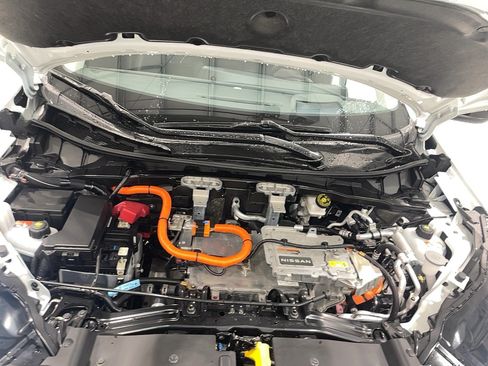Used 2024 Nissan Ariya AWD image 22