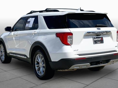 Used 2020 Ford Explorer XLT w/ Equipment Group 202A AWD/4WD image 12