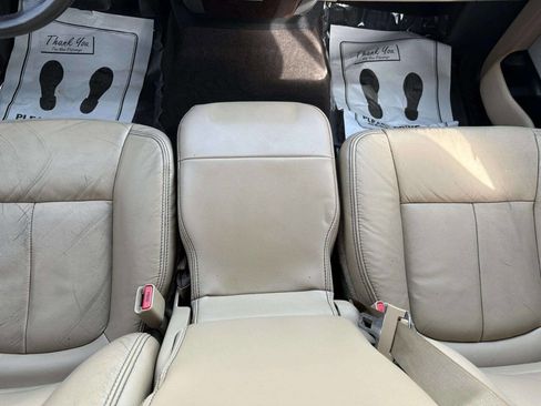 Used 2012 Ford F150 Lariat image 18