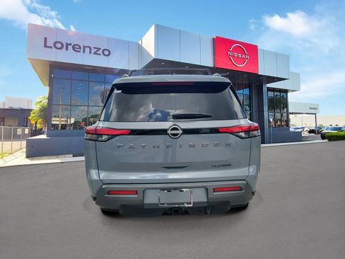New 2026 Nissan Pathfinder Platinum FWD image 5