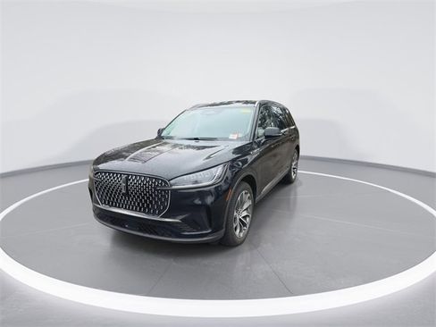 New 2026 Lincoln Aviator Premiere image 4