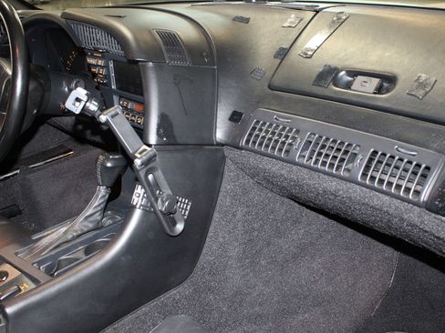 Used 1992 Chevrolet Corvette Coupe RWD image 8