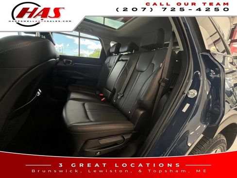 Used 2024 Kia Sorento S w/ Panoramic Sunroof Package AWD/4WD image 12