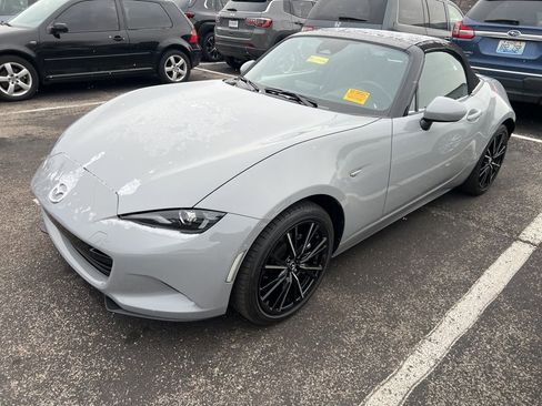 Used 2024 MAZDA MX-5 Miata Grand Touring w/ Weather Package image 2