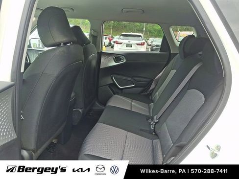 Used 2021 Kia Soul LX FWD image 12