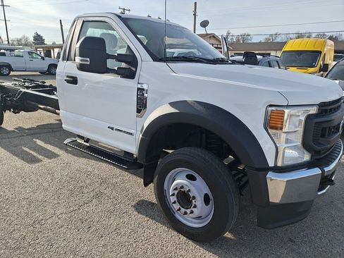 Used 2021 Ford F550 image 3