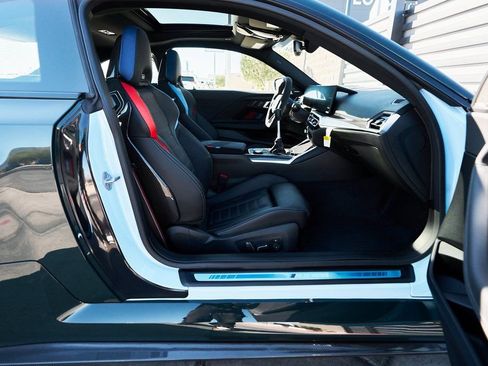 Used 2024 BMW M2 w/ Lighting Package RWD image 34