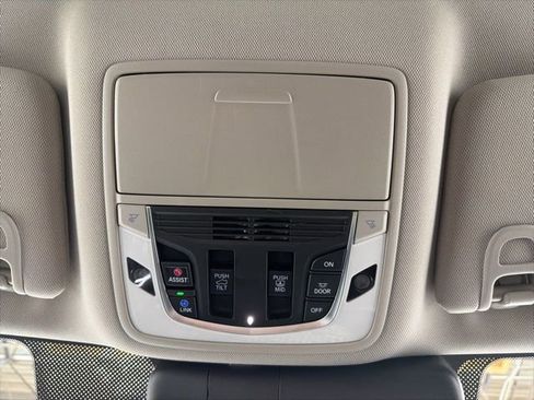 Used 2023 Acura RDX w/ Technology Package image 28