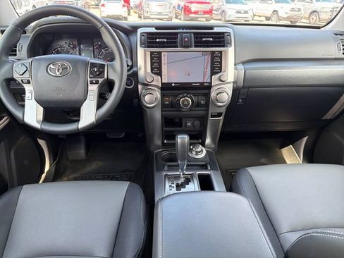Used 2022 Toyota 4Runner SR5 Premium AWD/4WD image 9