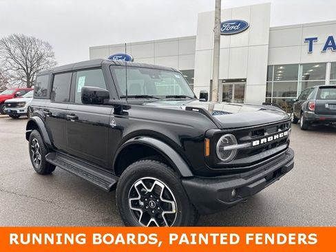 New 2025 Ford Bronco Outer Banks image 3