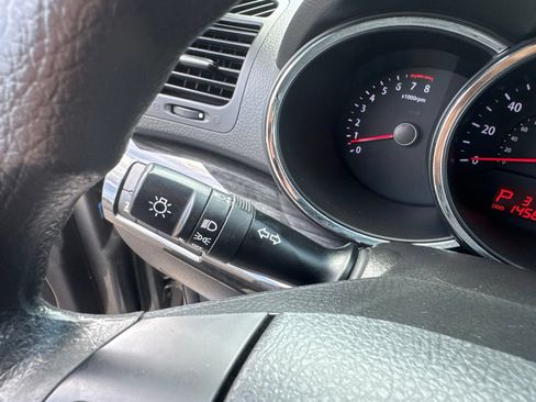 Used 2013 Kia Sorento LX AWD/4WD image 19