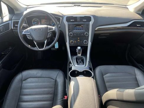 Used 2015 Ford Fusion SE w/ Equipment Group 202A FWD image 14