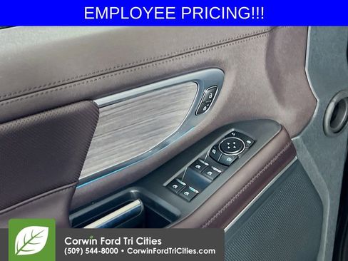 New 2026 Ford Expedition Max Platinum w/ Platinum Ultimate Package AWD/4WD image 12