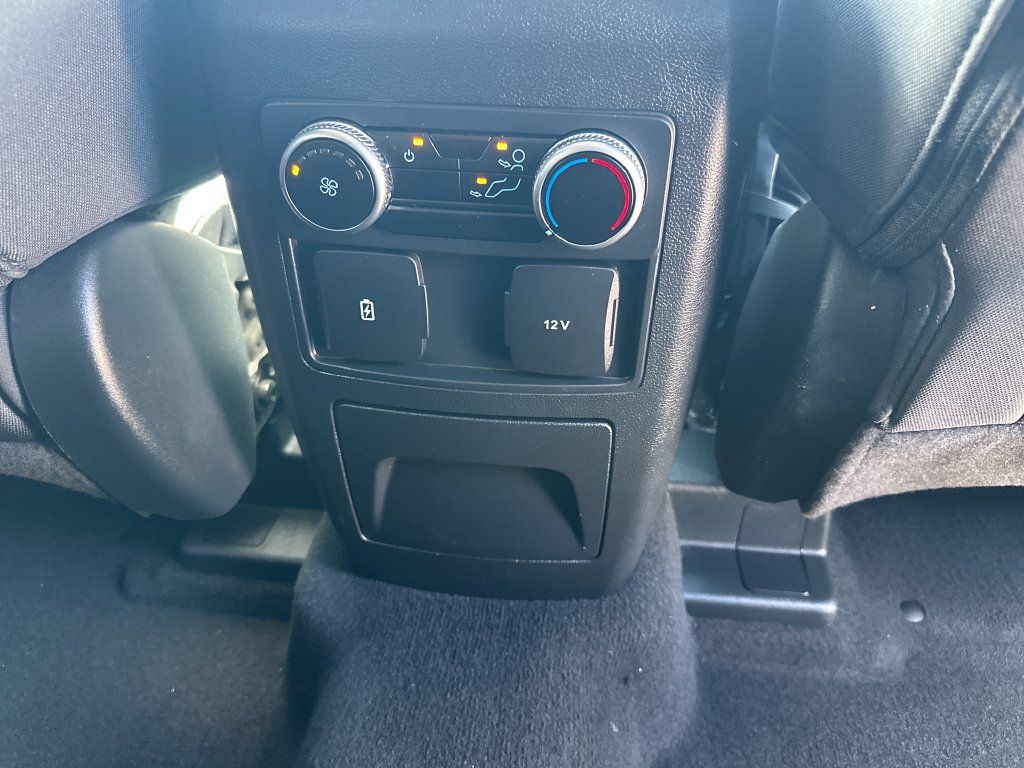 Used 2023 Ford Explorer XLT RWD image 25