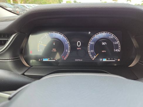 Used 2023 Jeep Grand Cherokee L Limited AWD/4WD image 36