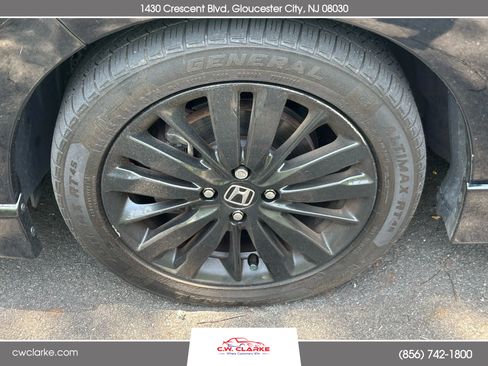 Used 2018 Honda Fit Sport image 26