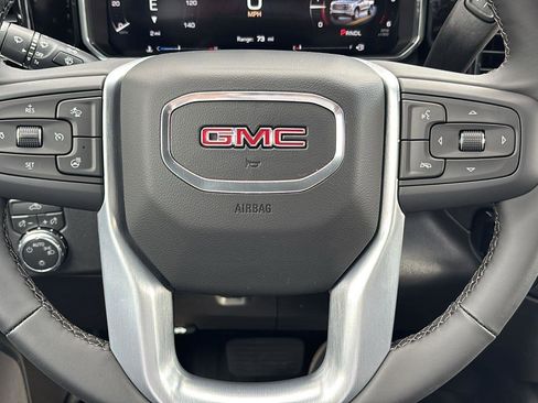 New 2026 GMC Sierra 1500 SLE image 25