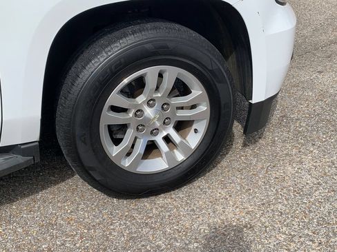 Used 2019 Chevrolet Tahoe LT RWD image 9