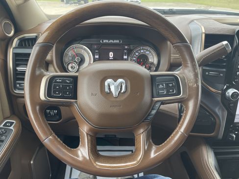 Used 2022 RAM 3500 Limited image 17