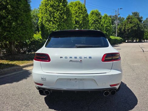 Used 2015 Porsche Macan S w/ Premium Package Plus AWD/4WD image 4