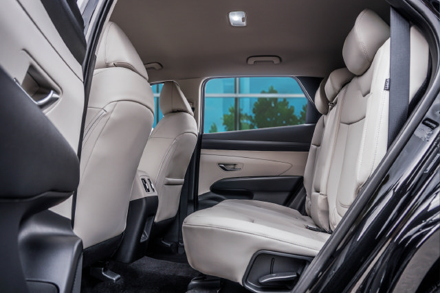 New 2026 Hyundai Tucson SEL Plus FWD image 16