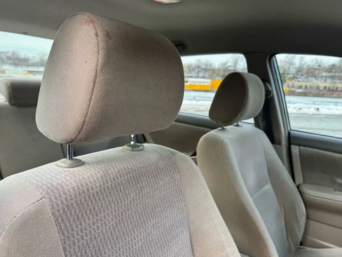 Used 2005 Toyota Corolla LE image 17