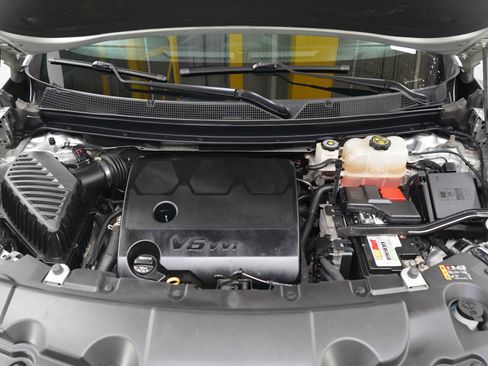 Used 2018 Chevrolet Traverse Premier w/ Redline Edition image 34