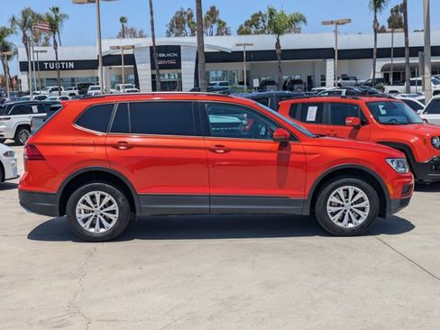 Used 2018 Volkswagen Tiguan S FWD image 4