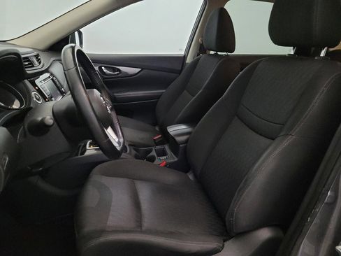 Used 2018 Nissan Rogue SV image 17