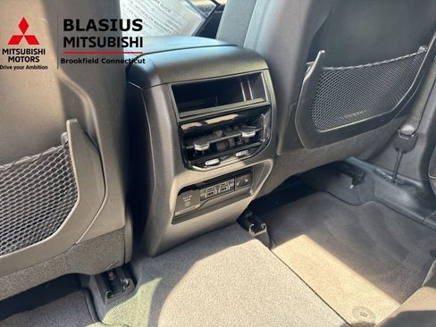 Used 2023 Jeep Grand Cherokee Limited w/ Trailer Tow Prep Group (B) image 33