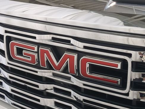 Used 2025 GMC Sierra 1500 Denali AWD/4WD image 15