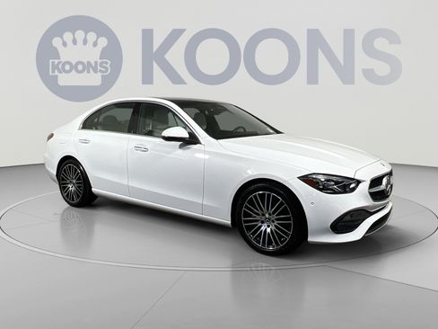 Used 2024 Mercedes-Benz C 300 4MATIC Sedan image 2