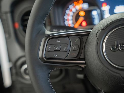 New 2026 Jeep Wrangler Unlimited Rubicon w/ Technology Group image 29