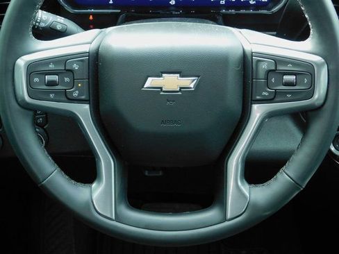 Used 2024 Chevrolet Silverado 2500 LTZ w/ LTZ Convenience Package image 8