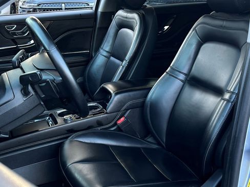 Certified 2022 Lincoln Corsair FWD image 15