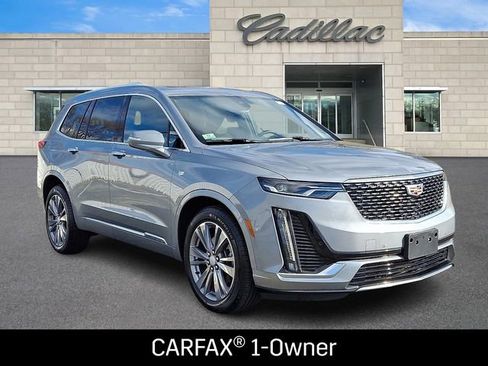 Certified 2025 Cadillac XT6 Premium Luxury image 2