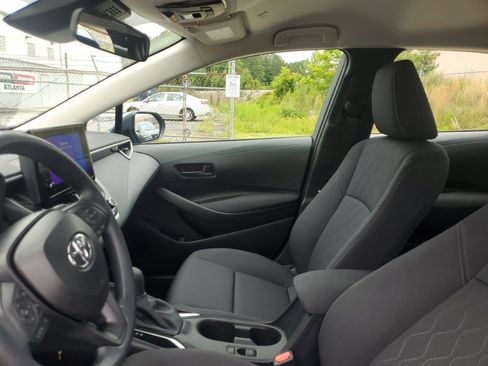 Used 2026 Toyota Corolla LE FWD image 17