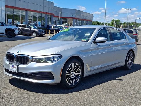 Used 2019 BMW 530i xDrive w/ Convenience Package AWD/4WD image 3