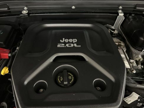 Used 2022 Jeep Wrangler Unlimited Sport image 12
