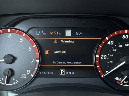 Used 2022 Nissan Frontier Pro-X image 17