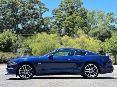 Used 2019 Ford Mustang GT Premium w/ Equipment Group 401A RWD image 8