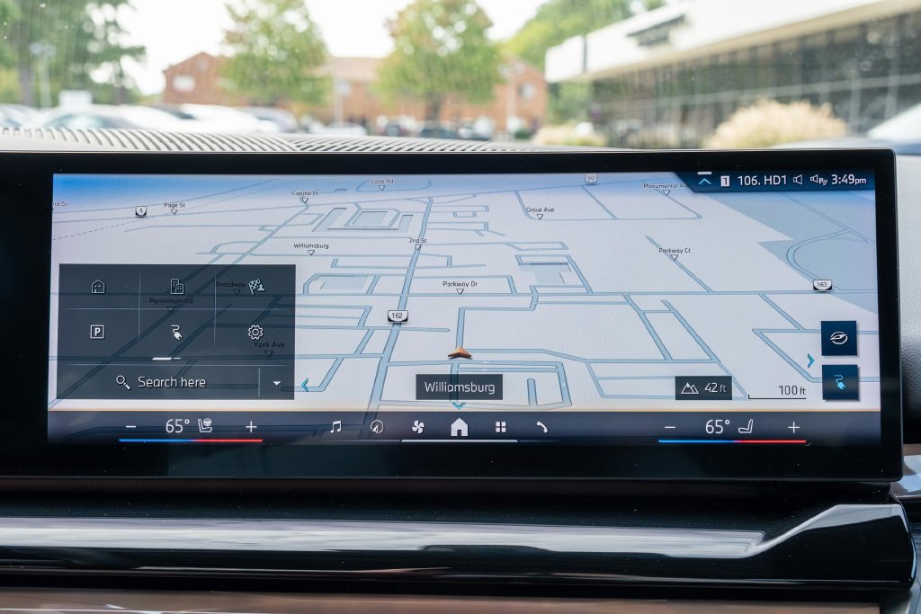 Used 2024 BMW i5 eDrive40i w/ M Sport Package RWD image 19