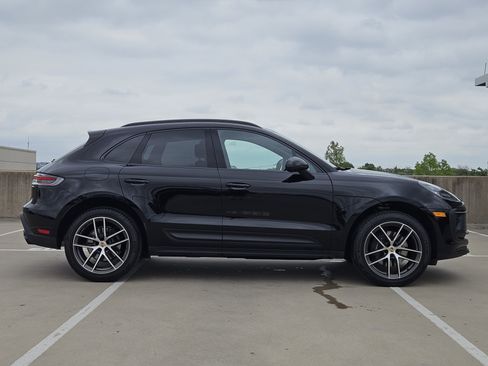 Certified 2026 Porsche Macan image 9