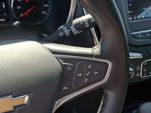 Used 2023 Chevrolet Equinox LT AWD/4WD image 21