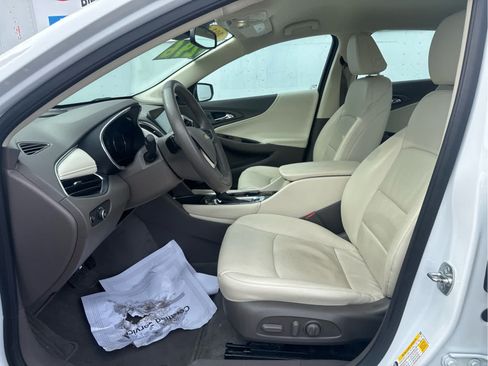 Used 2024 Chevrolet Malibu LT FWD image 22