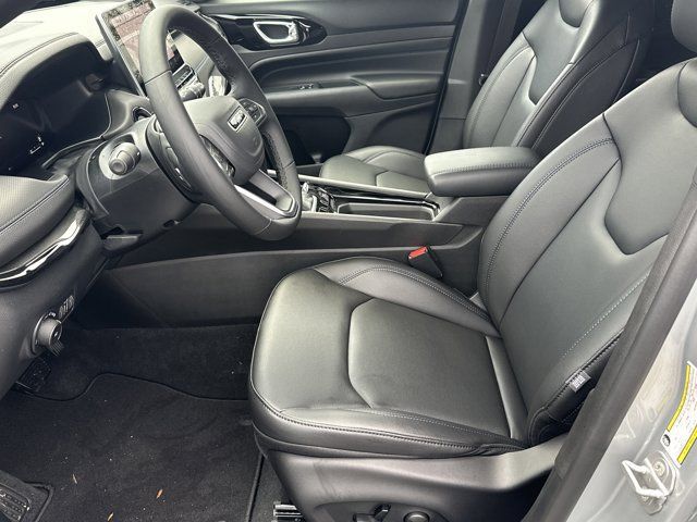 New 2026 Jeep Compass Limited w/ Sun, Sound & Navigation Group AWD/4WD image 9