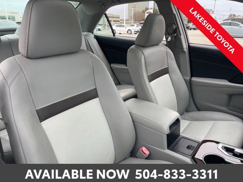 Used 2014 Toyota Camry XLE image 14