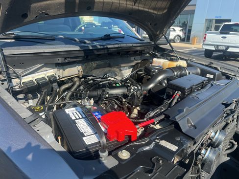 Used 2013 Ford F150 XL w/ Mid Equipment Group RWD image 32