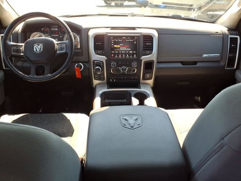 Used 2019 RAM 1500 Big Horn AWD/4WD image 11