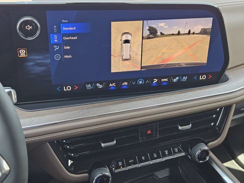 New 2026 Chevrolet Tahoe High Country AWD/4WD image 19